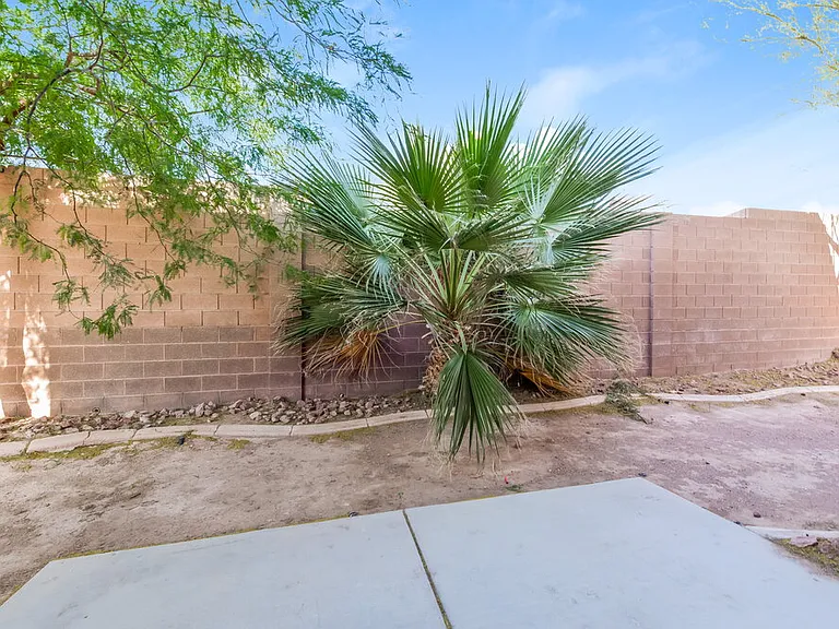 5305 Santa Fe Heights St — Photo 17