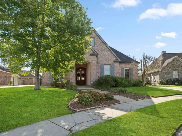 10026 Chestnut Oak Dr, Baton Rouge, LA 70809