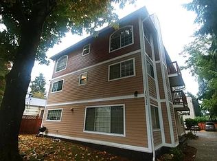 12312 40th Ave NE #2B, Seattle, WA 98125