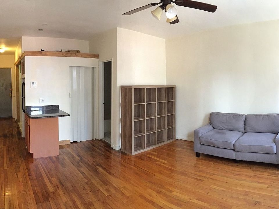 1st image of 284 7th Ave APT 2A