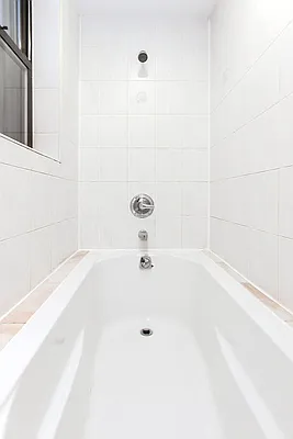 Rented by J Misrahi Realty Corp | media 35