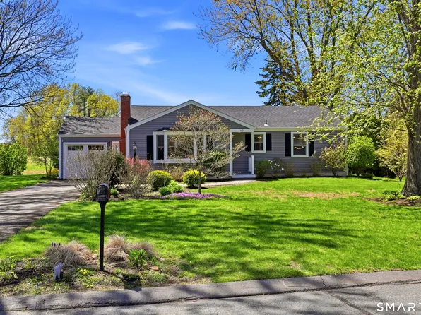 67 Countryside Lane, Suffield, CT 06078