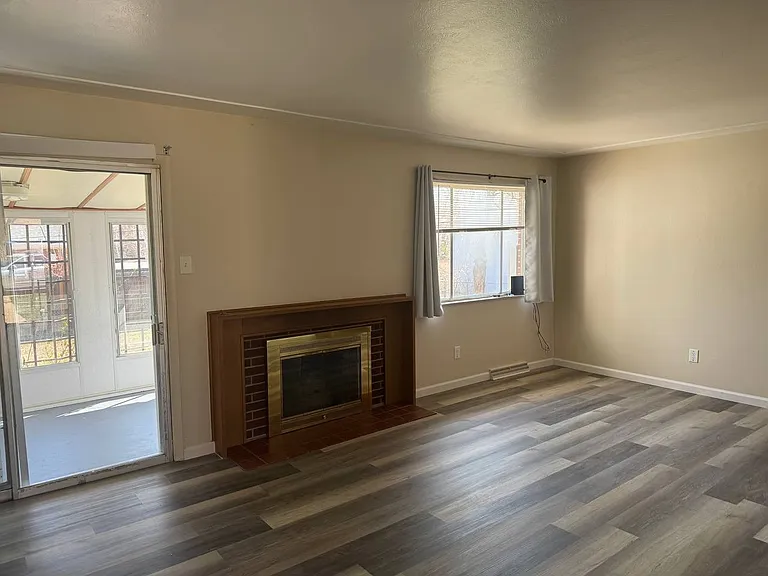 538 Racine St — Photo 20