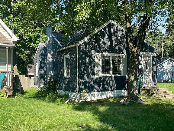 3rd image of 3010 Stabler St