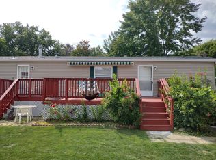 2412 Elkhart Ln, Maplewood, MN 55119