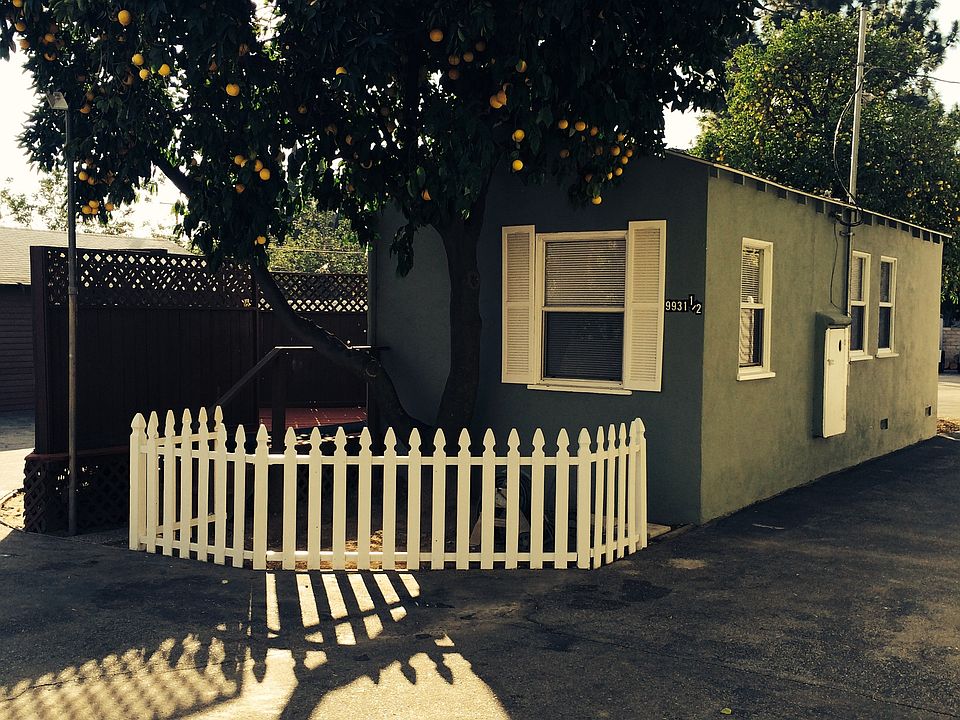 Front with picket fence