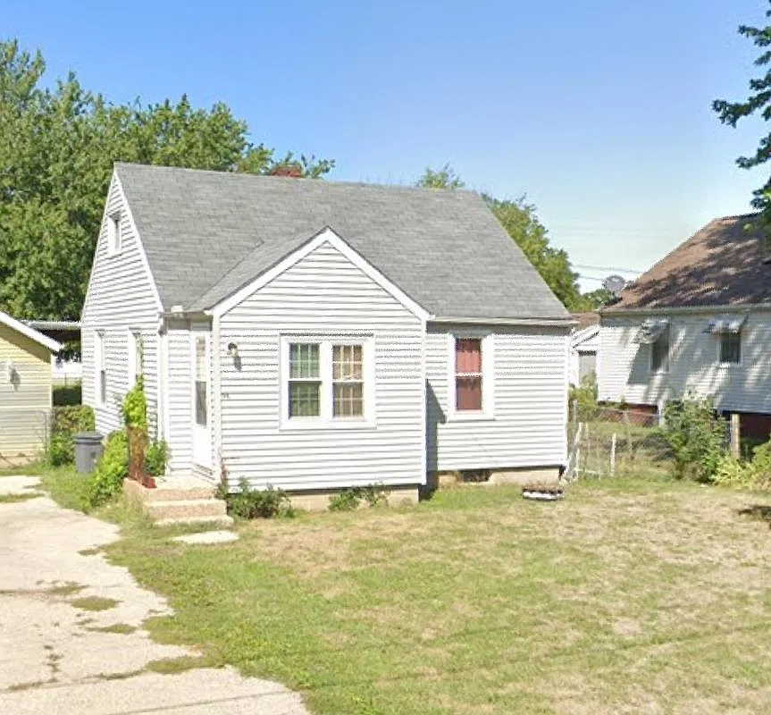 Sheldon St, Galesburg — Photo 1
