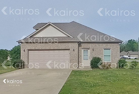 1st image of 636 White Oak Cir