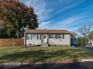 10 Columbus Ave, North Providence, RI 02911