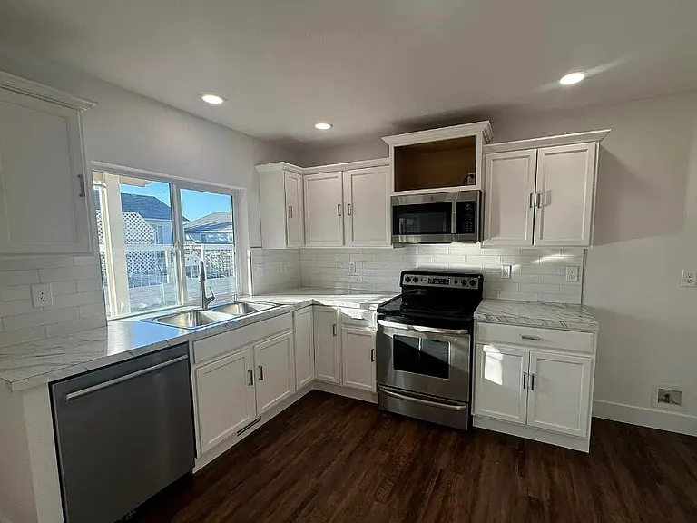 16569 Spartan Ave — Photo 26