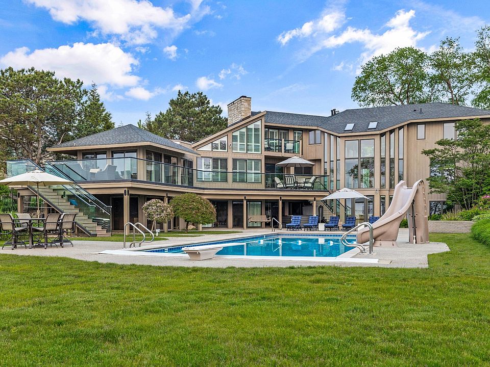 1st image of 51007 Lake Park Dr
