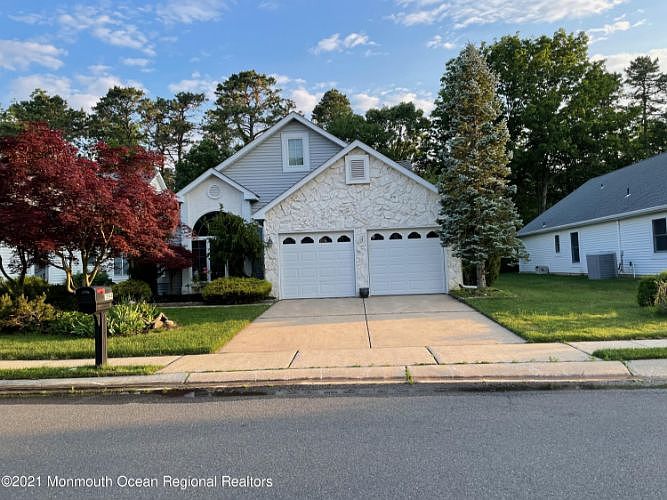 1st image of 1594 Sweetbay Dr