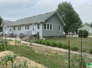 702 6th St, Onawa, IA 51040