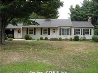 5 Wells Dr, Farmington, CT 06032