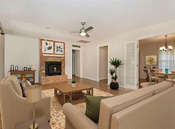 3rd image of 2401 Forestcrest Dr