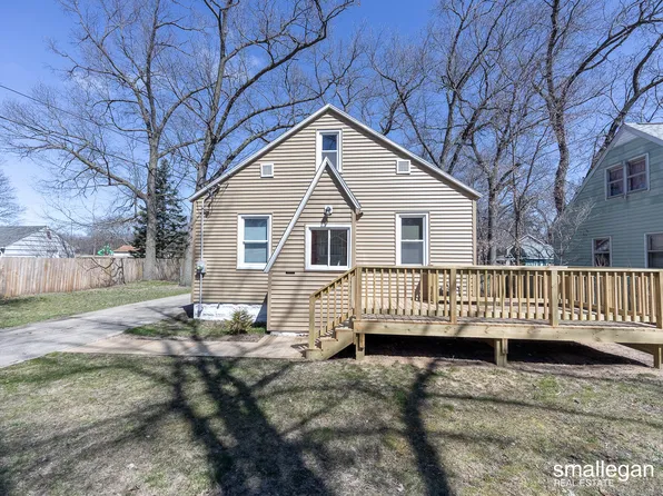 1226 James Ave, Muskegon, MI 49442