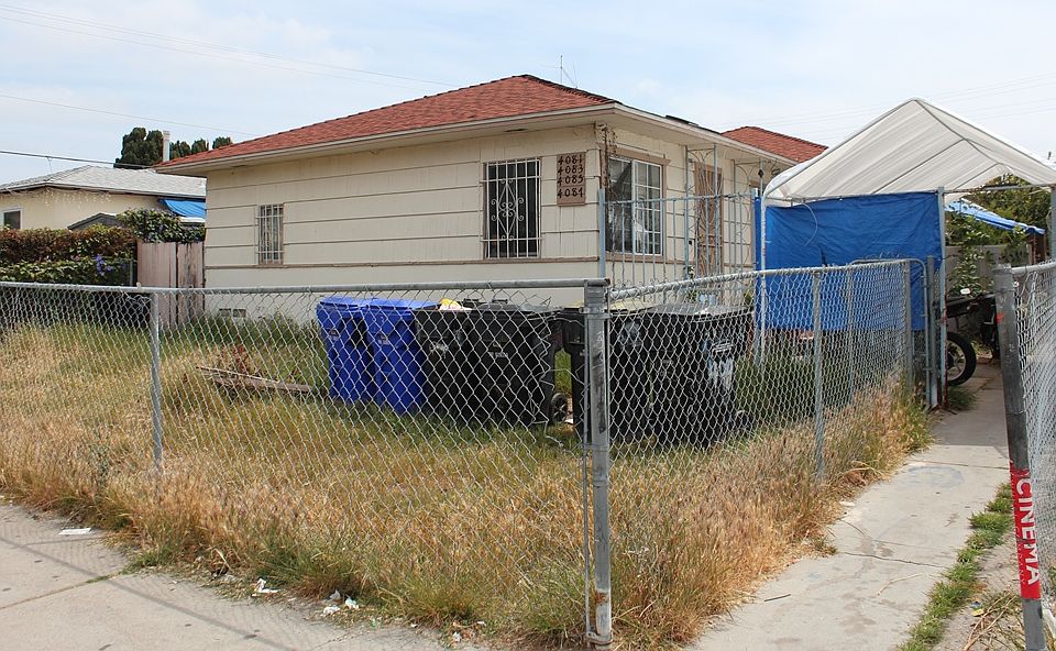 1st image of 4081 42nd St