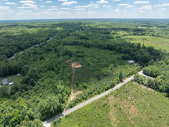 5th image of 153 W Stokes Rd