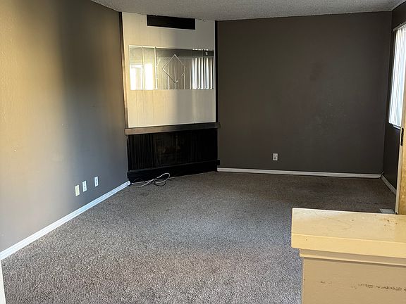 3rd image of 1034 Valerian Way APT 2
