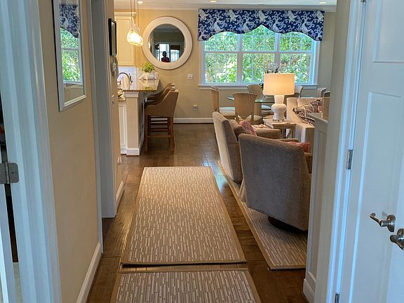Entrance to living area