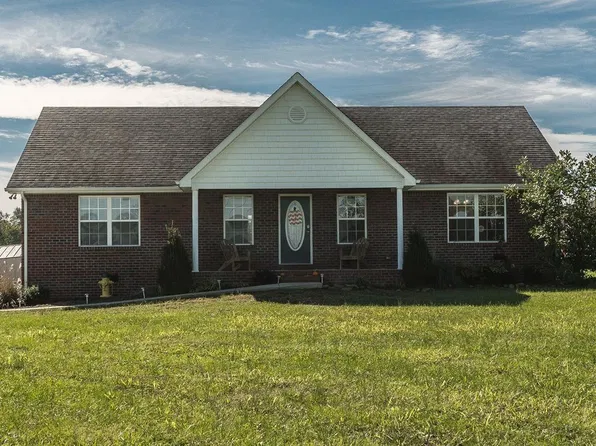 1014 Spire Way, Castalian Springs, TN 37031