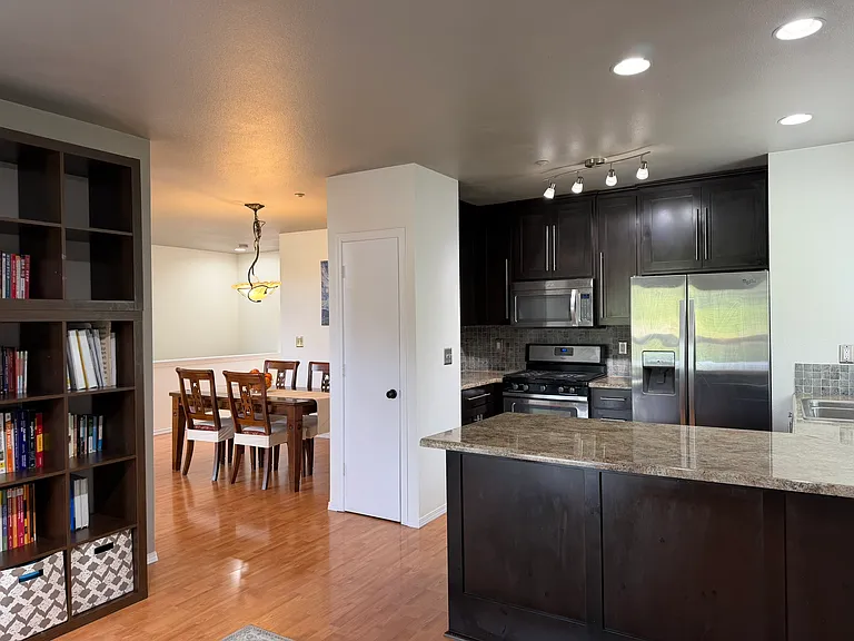 4063 Flora Dr — Photo 3