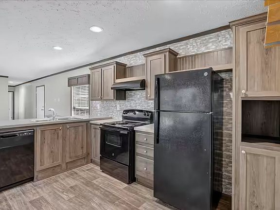 3rd image of 3615103 Percival Rd Lot 103