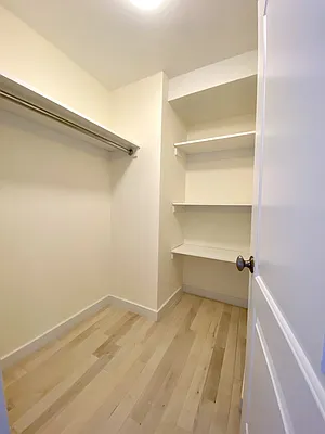 Rented by AZ REALTY NYC LLC | media 7