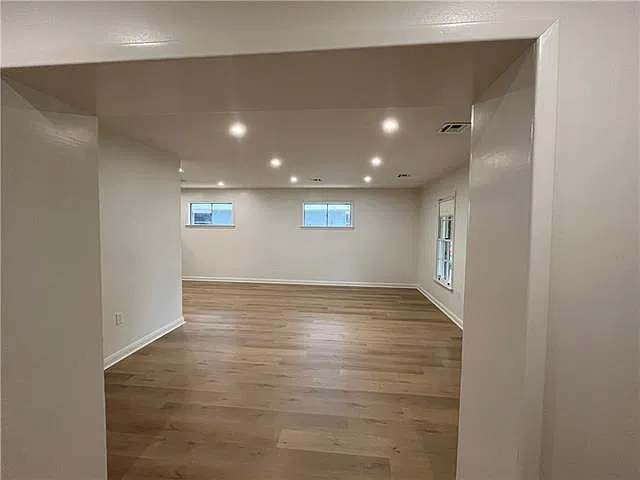 3 bed, 2.0 bath, 1520 sqft, $2,300 — Photo 4
