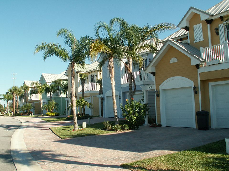 1st image of 8077 SE Asaro St