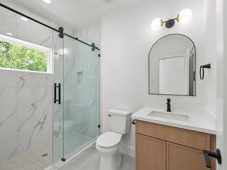 3348 Sauer St — Photo 16