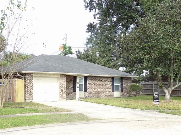 2nd image of 1816 Laurel Grove Ct