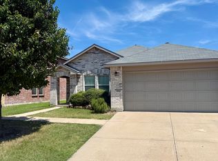 5724 Mirror Ridge Dr, Fort Worth, TX 76179