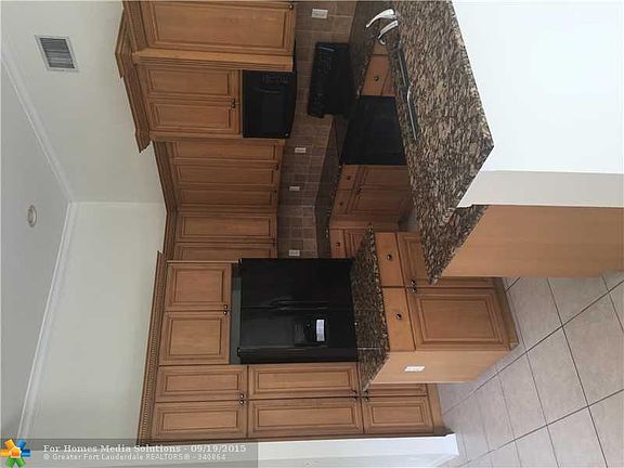 3rd image of 7132 NW 48th Way