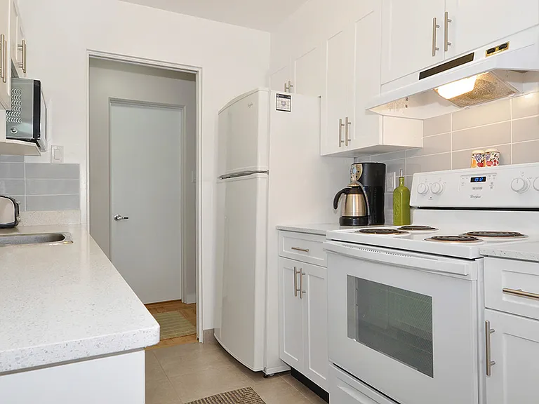 2151 W 39th Ave — Photo 15