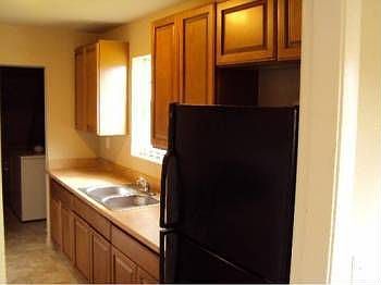 5th image of 208 Washington Dr