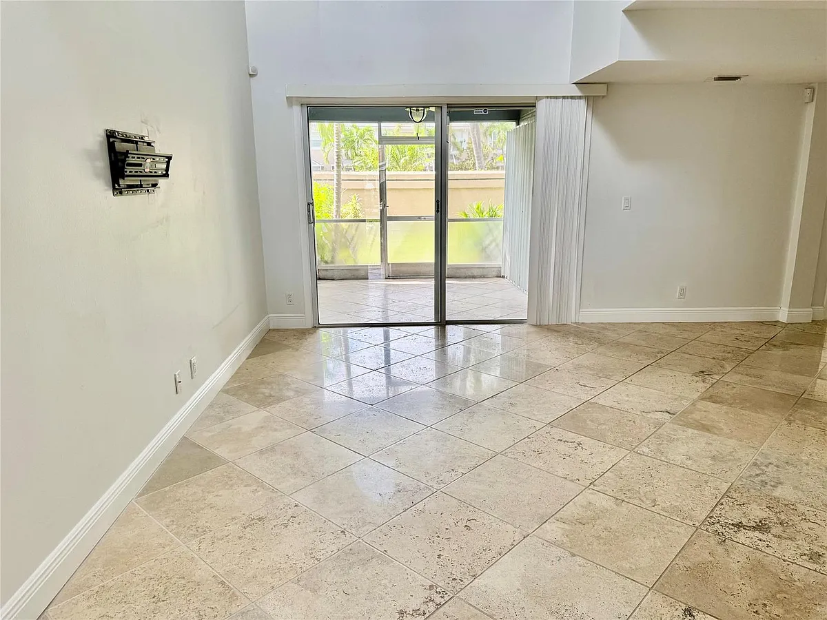 Building Photo - 5357 Buckhead Cir