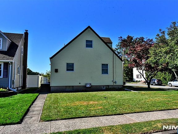 4th image of 1-02 Hopper Avenue