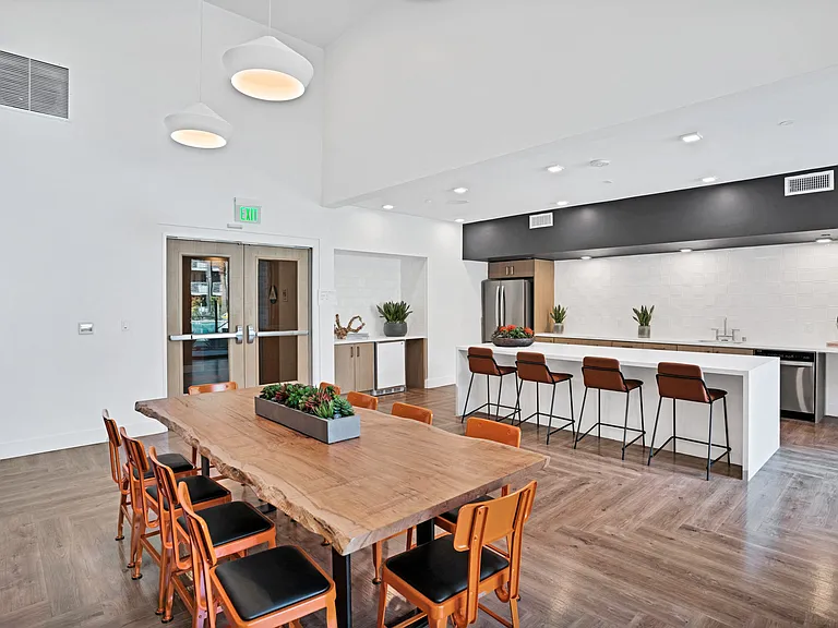 Aya Apartments — Photo 28
