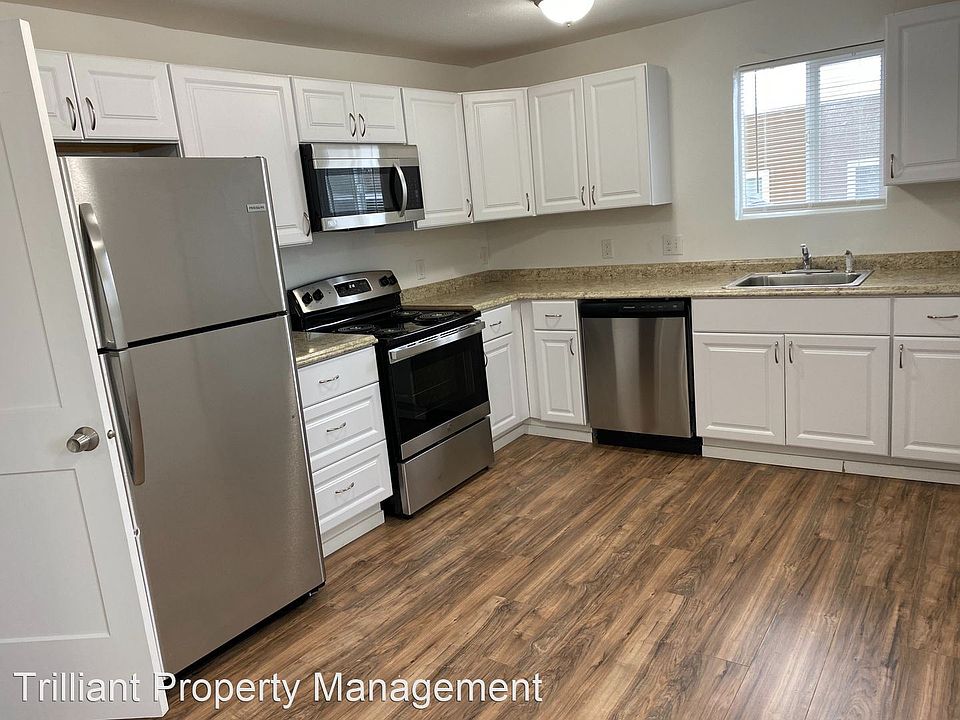1st image of 1360 Liberty St NE #3