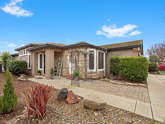 5th image of 395 Del Monte Drive