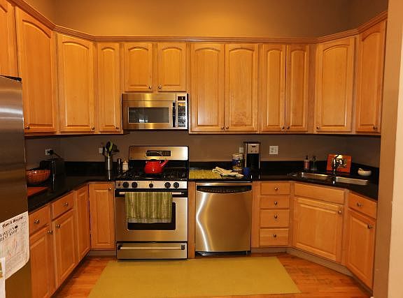 3rd image of 5349 N Kenmore Ave Unit 3N