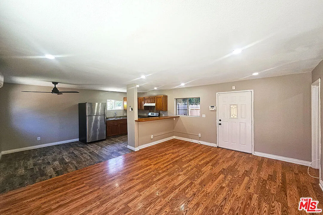 1 bed, 1.0 bath, 800 sqft, $2,395 — Photo 1