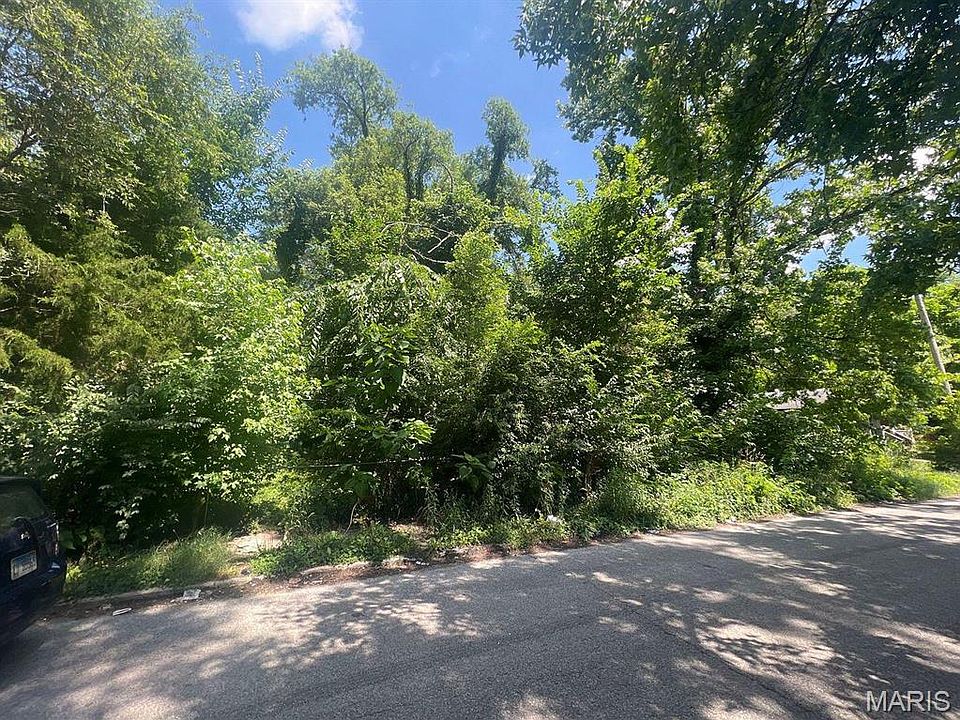 2nd image of 1342 N 41st St