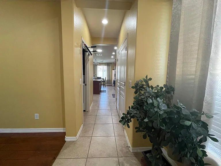 1554 W Pelican Ct — Photo 5