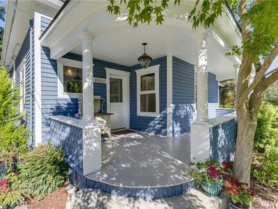 5843 McKinley Pl N, Seattle, WA, 98103