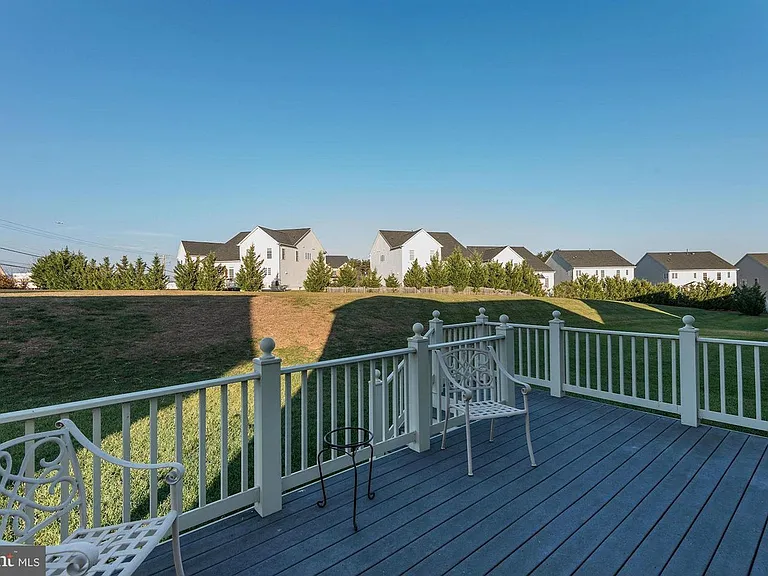 Chapel Ridge Ct — Photo 4