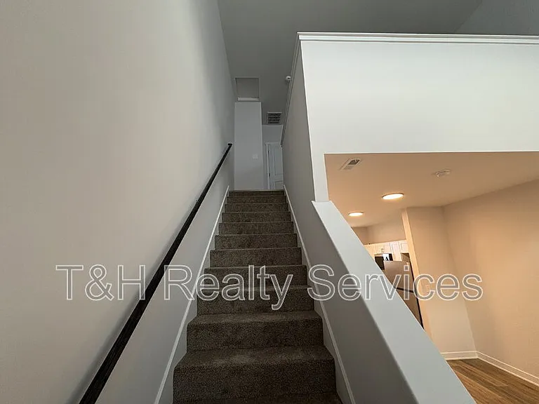 415 N Walcott St #B — Photo 8