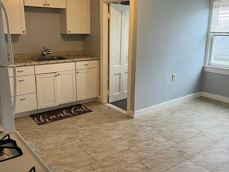 395 Stanley St #3RDFL — Photo 3
