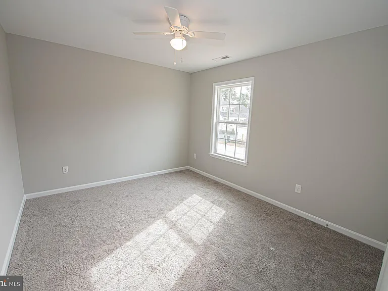 241 Morgans Ct — Photo 49